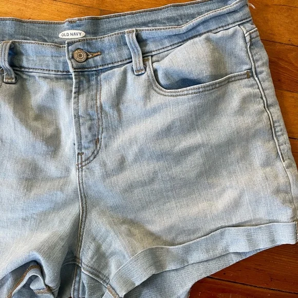 Old Navy Jean Shorts - Picture 2 of 5